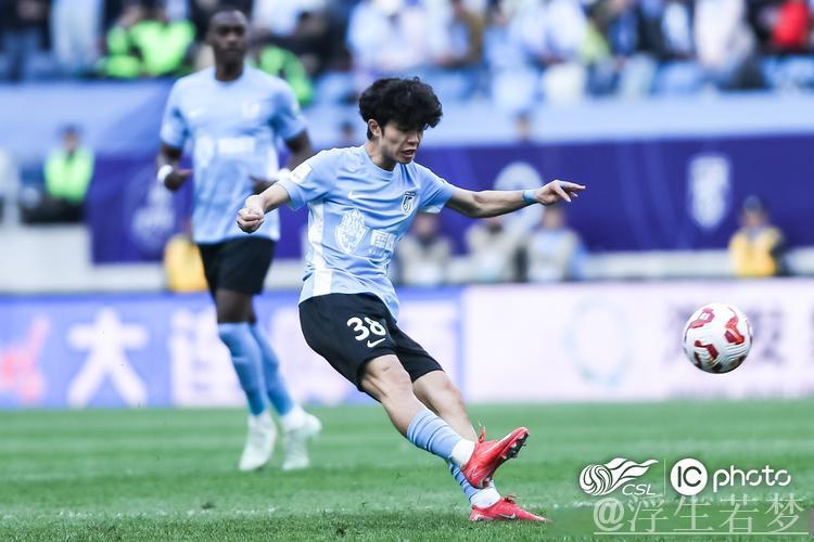 中超：马莱莱和刘祝润双星闪耀 大连英博3-2击败云南玉昆